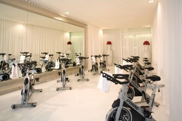 475 BRICKELL AVE #4813, Miami FL 33131