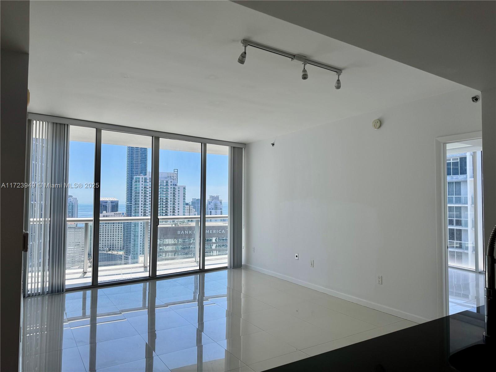 475 BRICKELL AVE #4813, Miami FL 33131