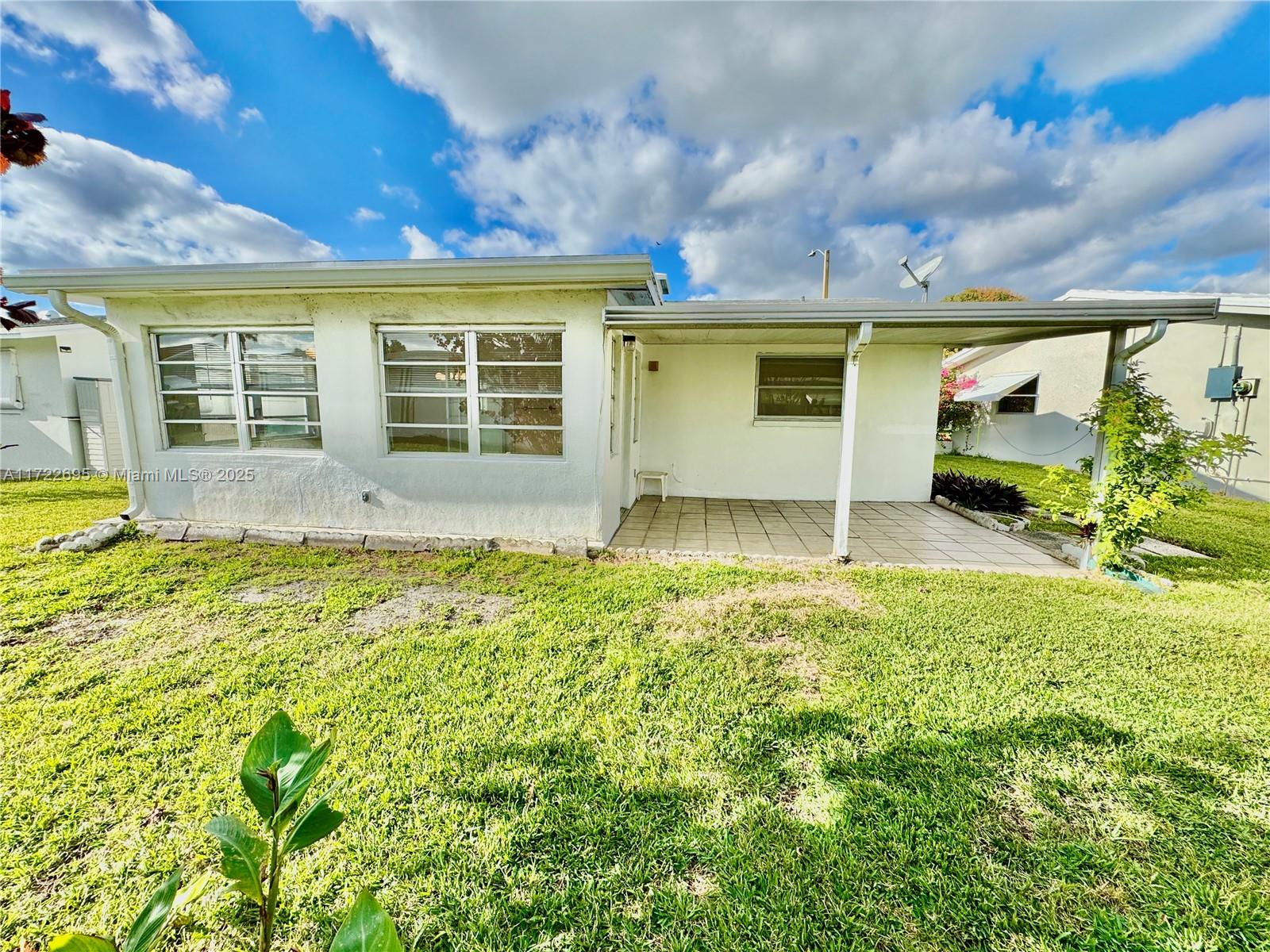 4904 NW 42nd Ter, Tamarac, Florida image 16