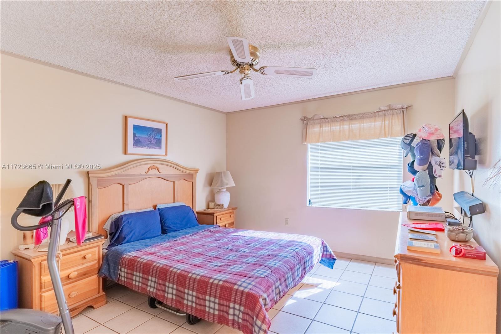 5860 NW 198th Ter, Hialeah, Florida image 34