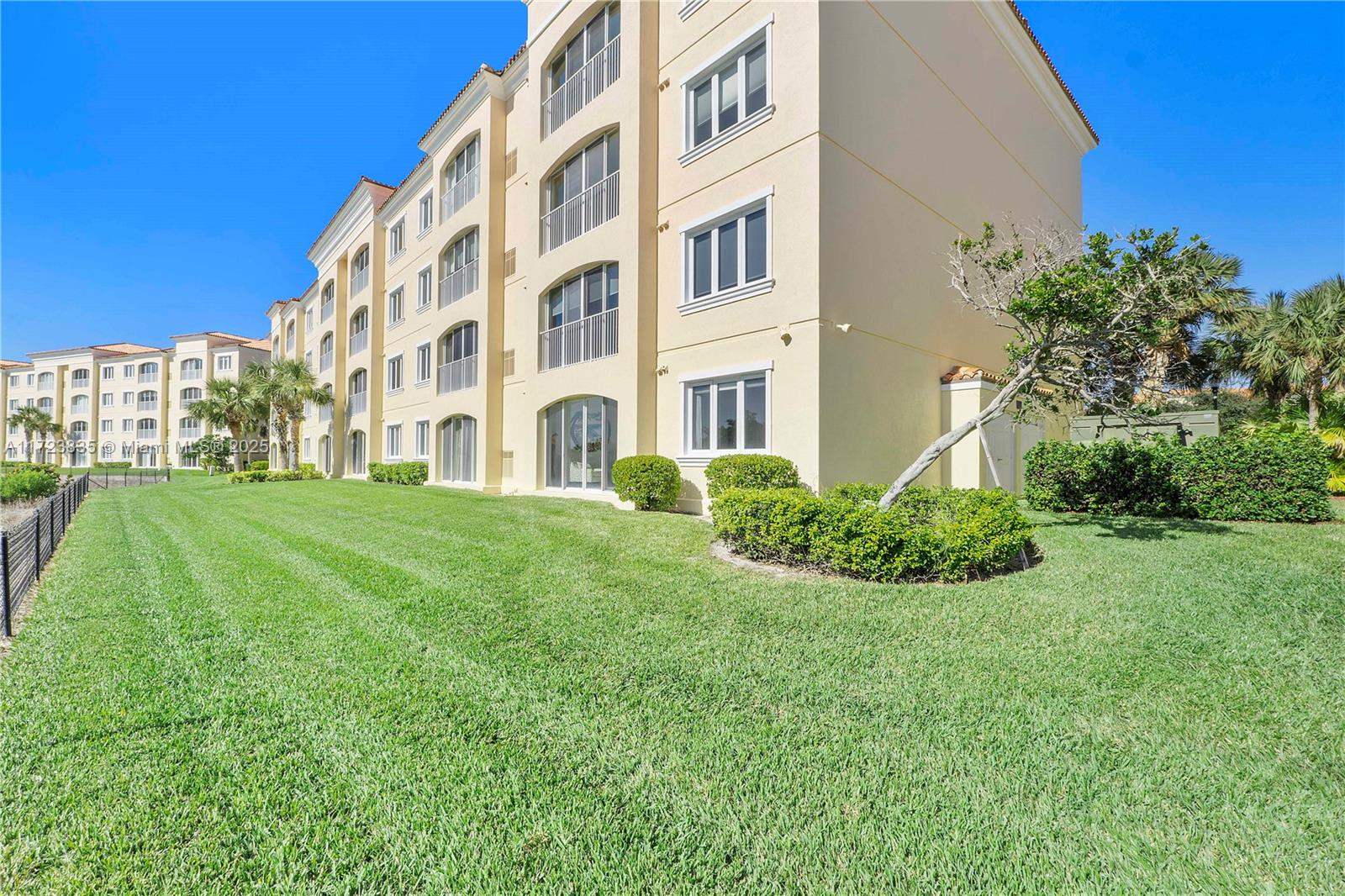 24 W Harbour Isle Drive #101, Fort Pierce, Florida image 45