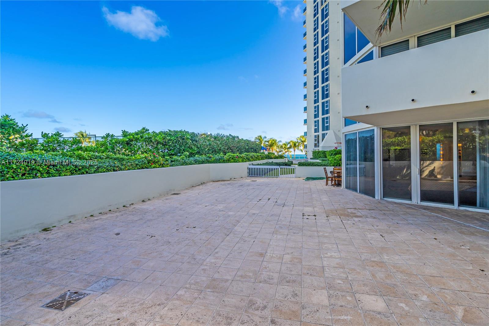 19333 Collins Ave #304, Sunny Isles Beach, Florida image 9