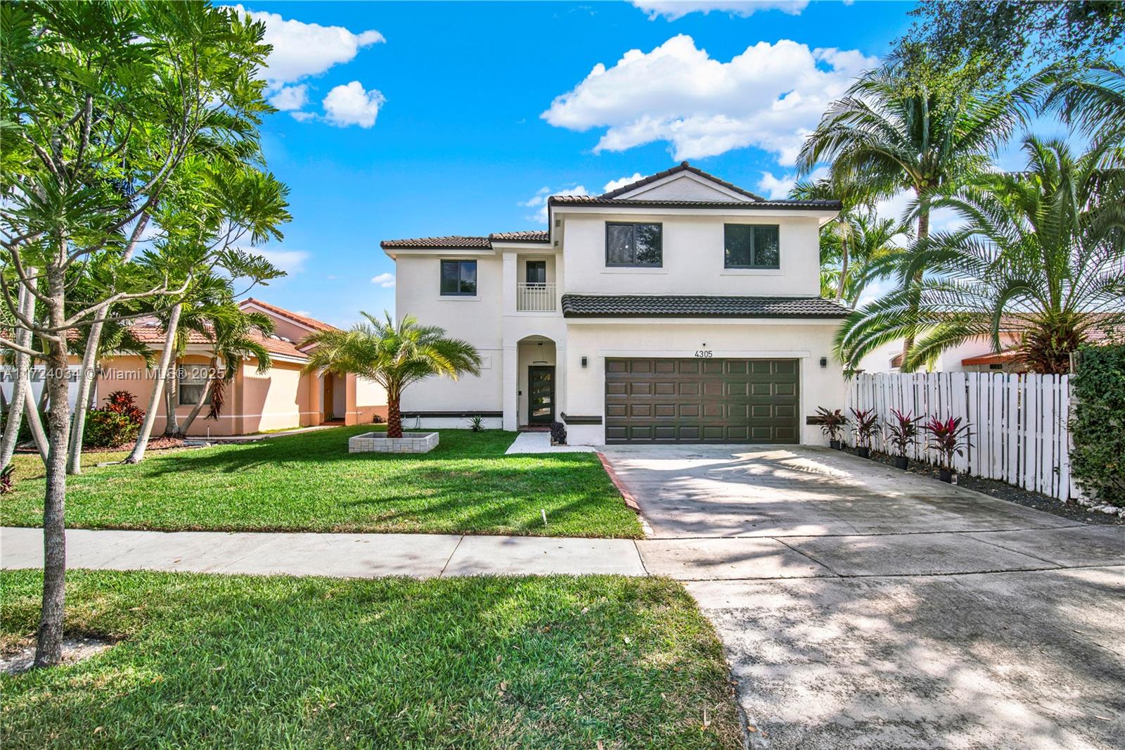 4305 SW 153rd Ter, Miramar, Florida image 2