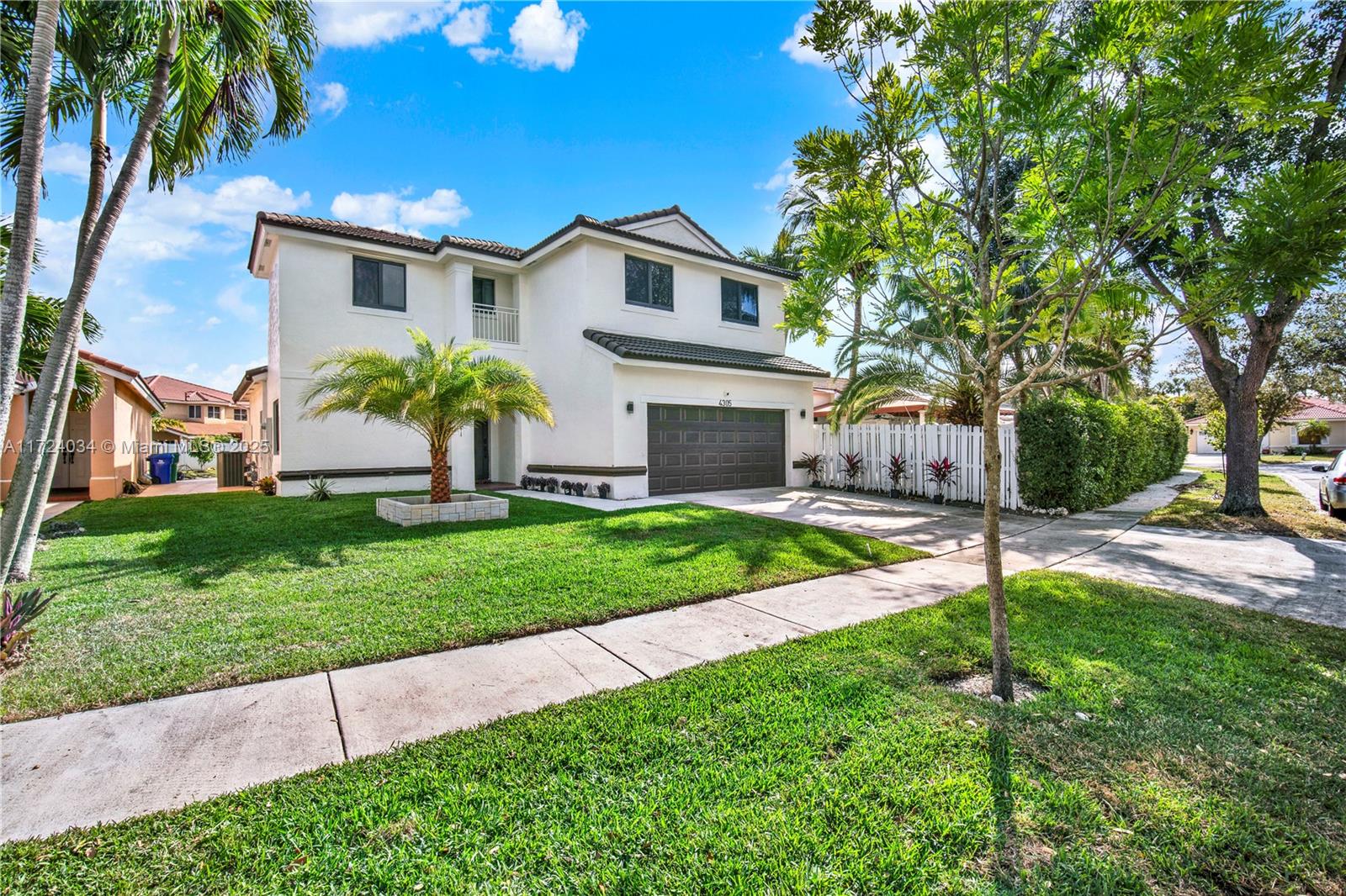 4305 SW 153rd Ter, Miramar, Florida image 3