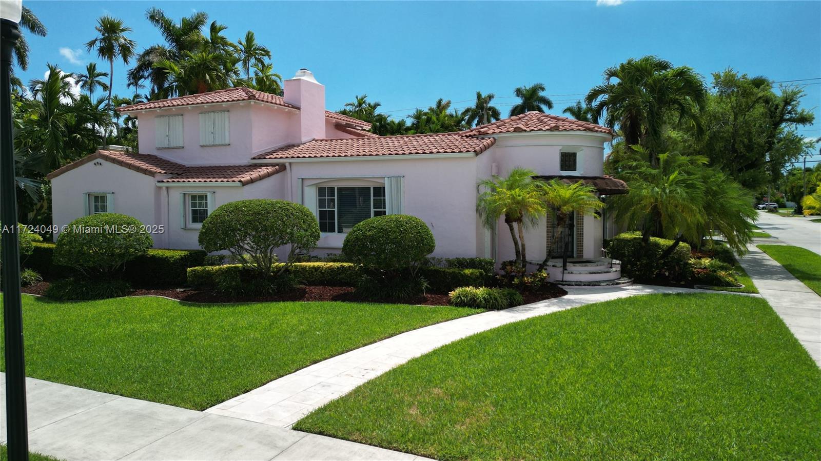 1056 Harrison St, Hollywood, Florida image 1