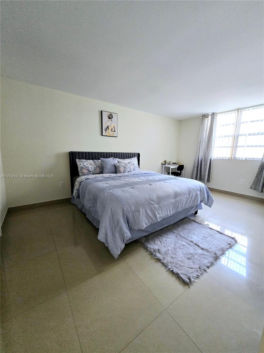 1833 S Ocean Dr #809, Hallandale Beach, Florida image 14