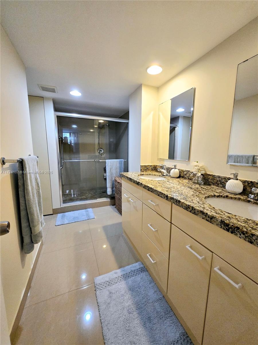 1833 S Ocean Dr #809, Hallandale Beach, Florida image 19