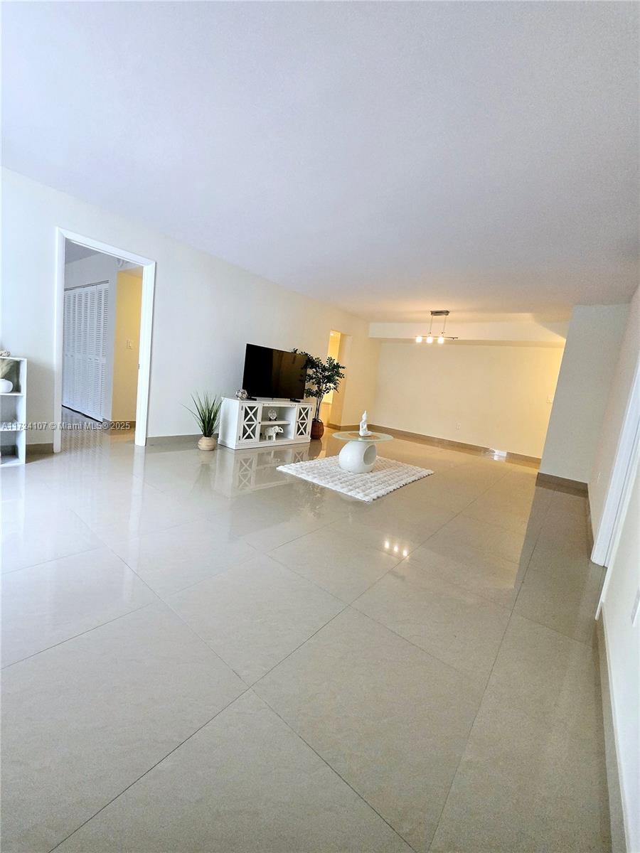 1833 S Ocean Dr #809, Hallandale Beach, Florida image 5