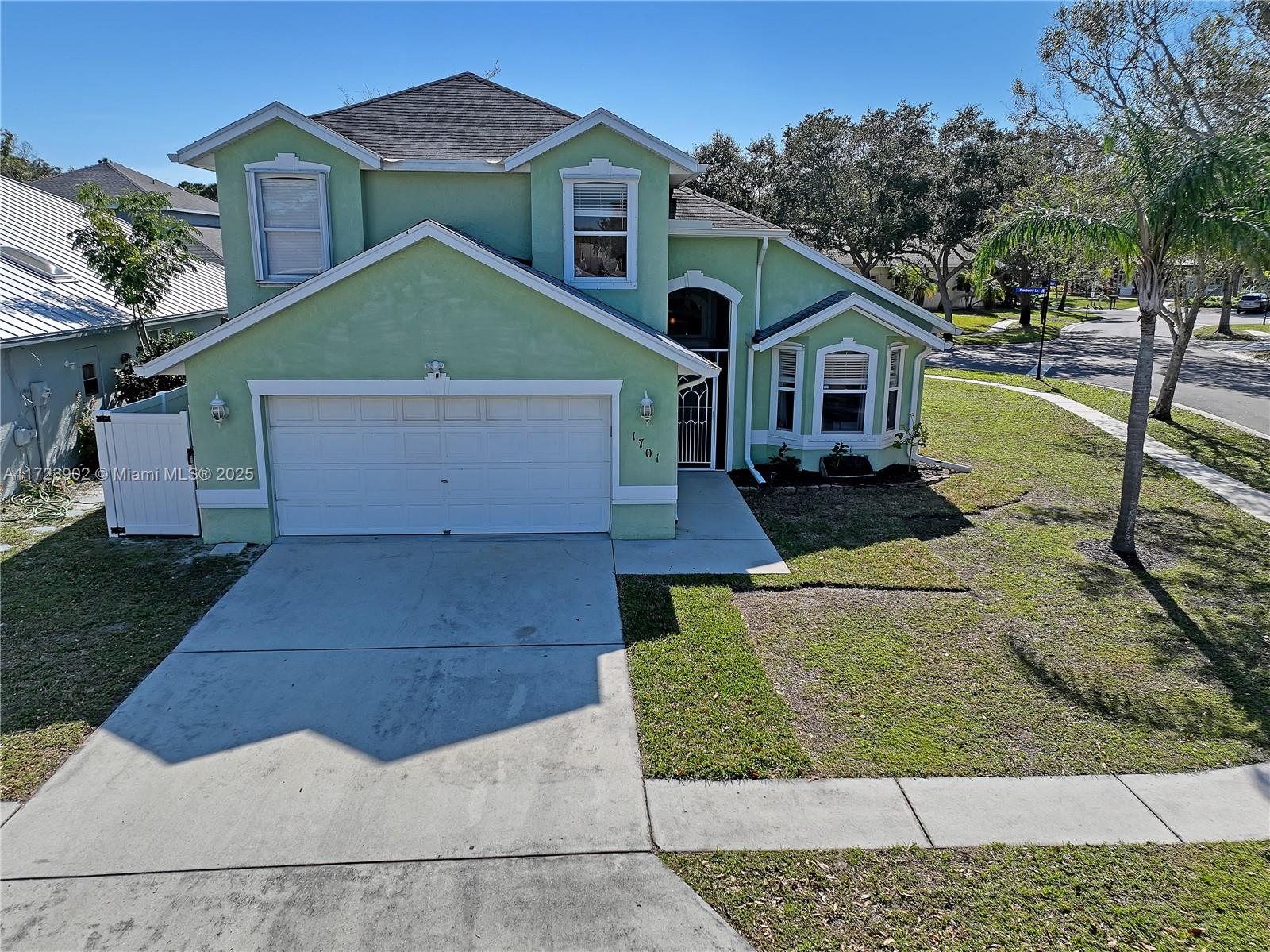 1701 Primrose Ct, Port St. Lucie, Florida image 1