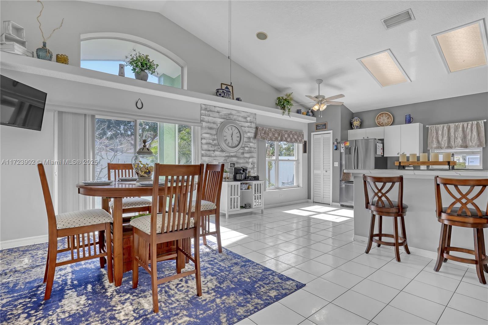 1701 Primrose Ct, Port St. Lucie, Florida image 16