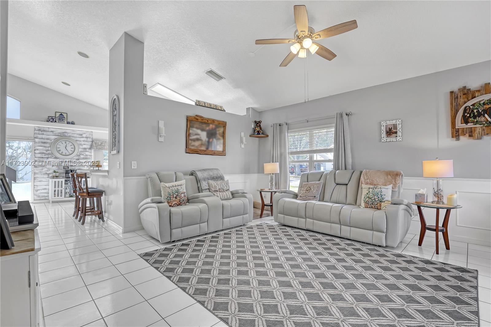 1701 Primrose Ct, Port St. Lucie, Florida image 9