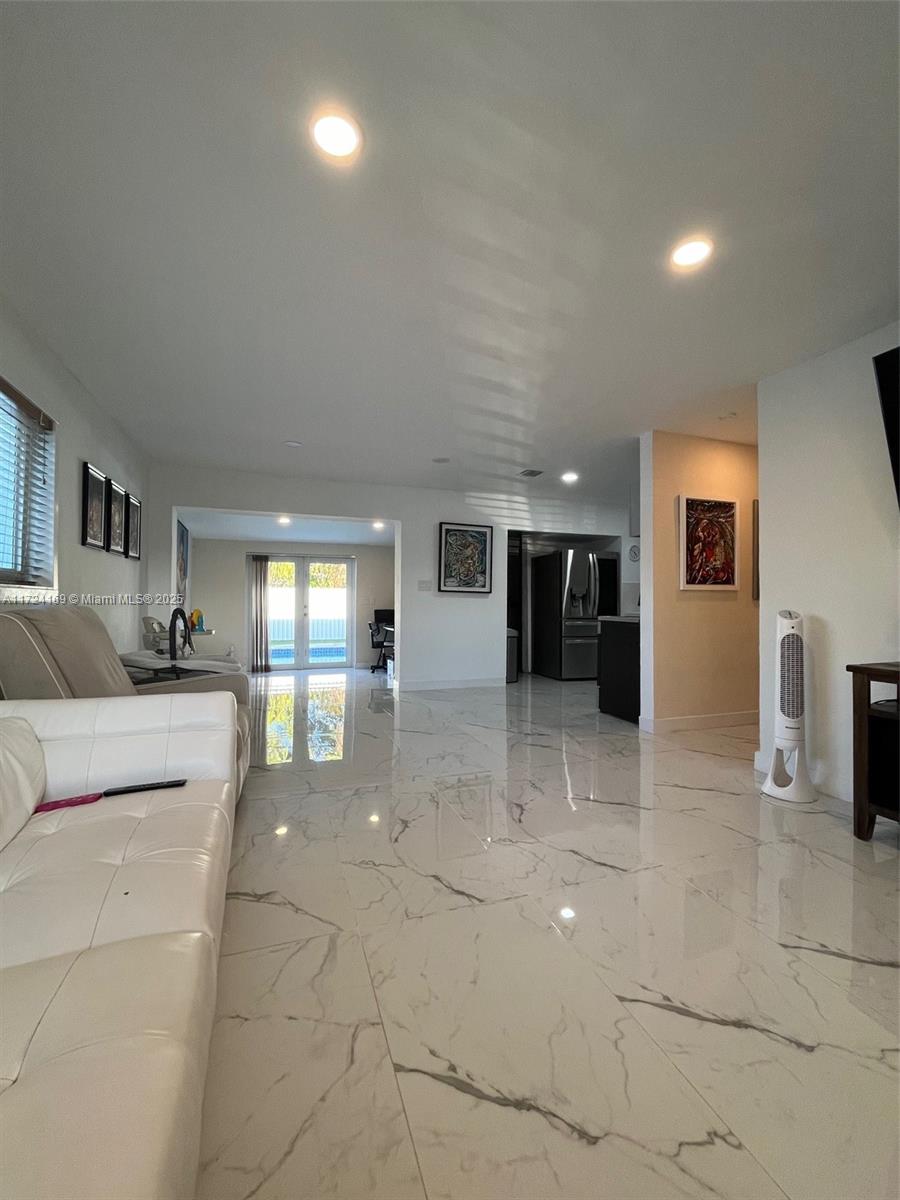 721 N 68th Ave, Hollywood, Florida image 5