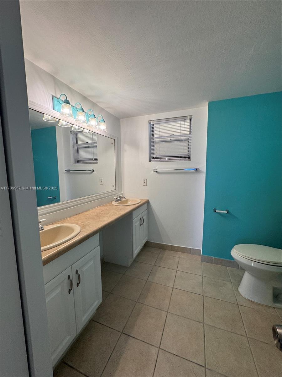 16400 NE 17th Ave #707, North Miami Beach, Florida image 39