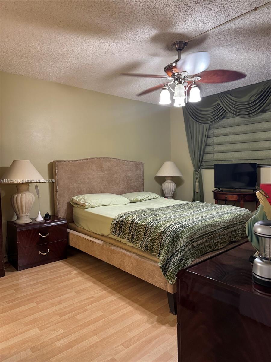 901 Colony Point Cir #107, Pembroke Pines, Florida image 20