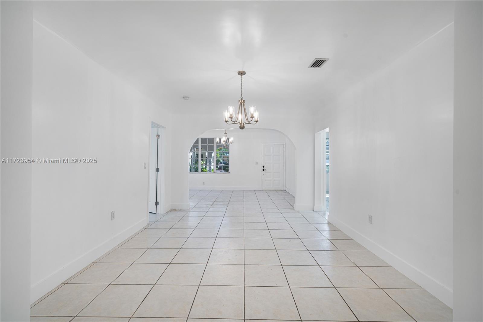 820 Lorca St, Coral Gables, Florida image 9