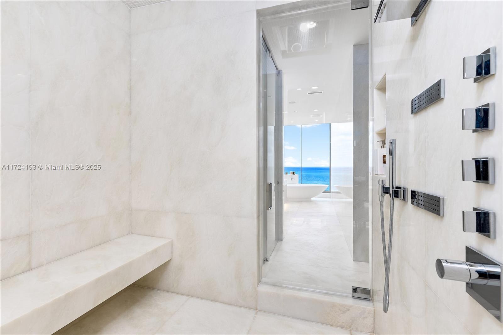 17975 Collins Ave #2401, Sunny Isles Beach, Florida image 20