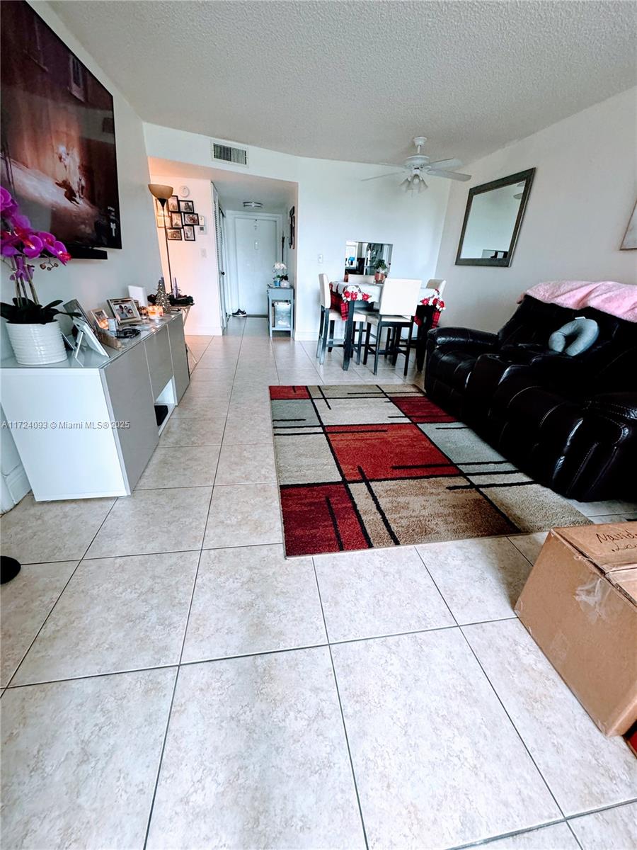 8500 Sunrise Lakes Blvd #104, Sunrise, Florida image 3