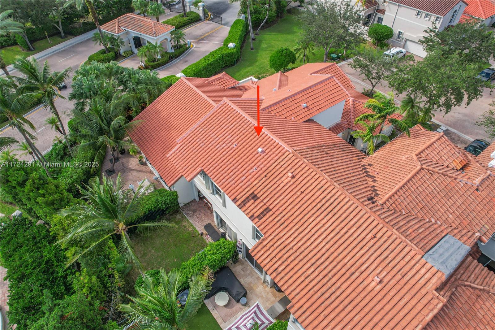 1394 W Harbor Vw, Hollywood, Florida image 33