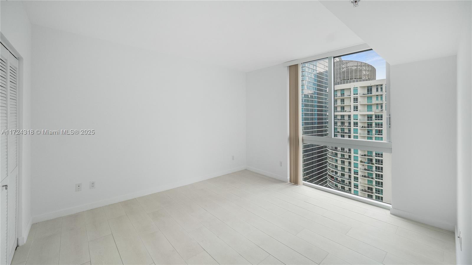325 S Biscayne Blvd #4314, Miami FL 33131