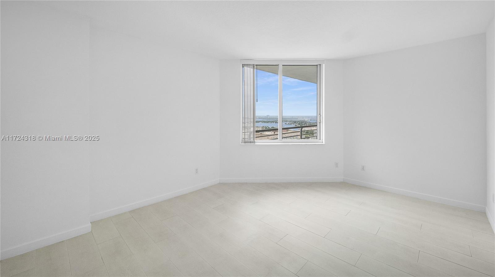 325 S Biscayne Blvd #4314, Miami FL 33131
