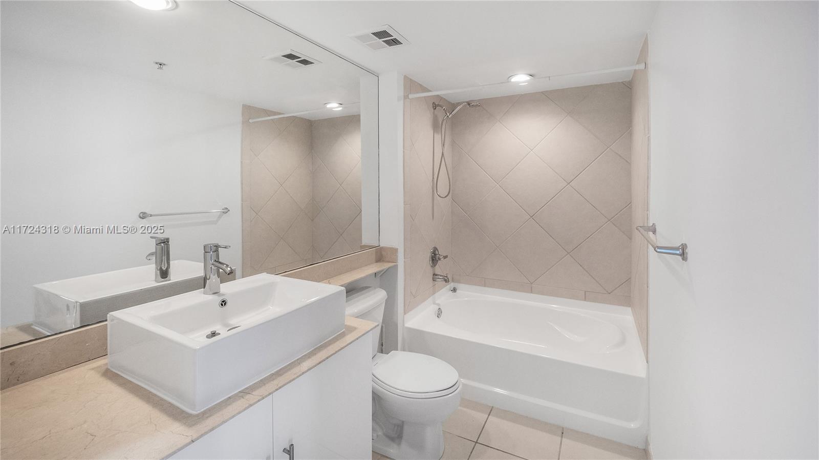 325 S Biscayne Blvd #4314, Miami FL 33131