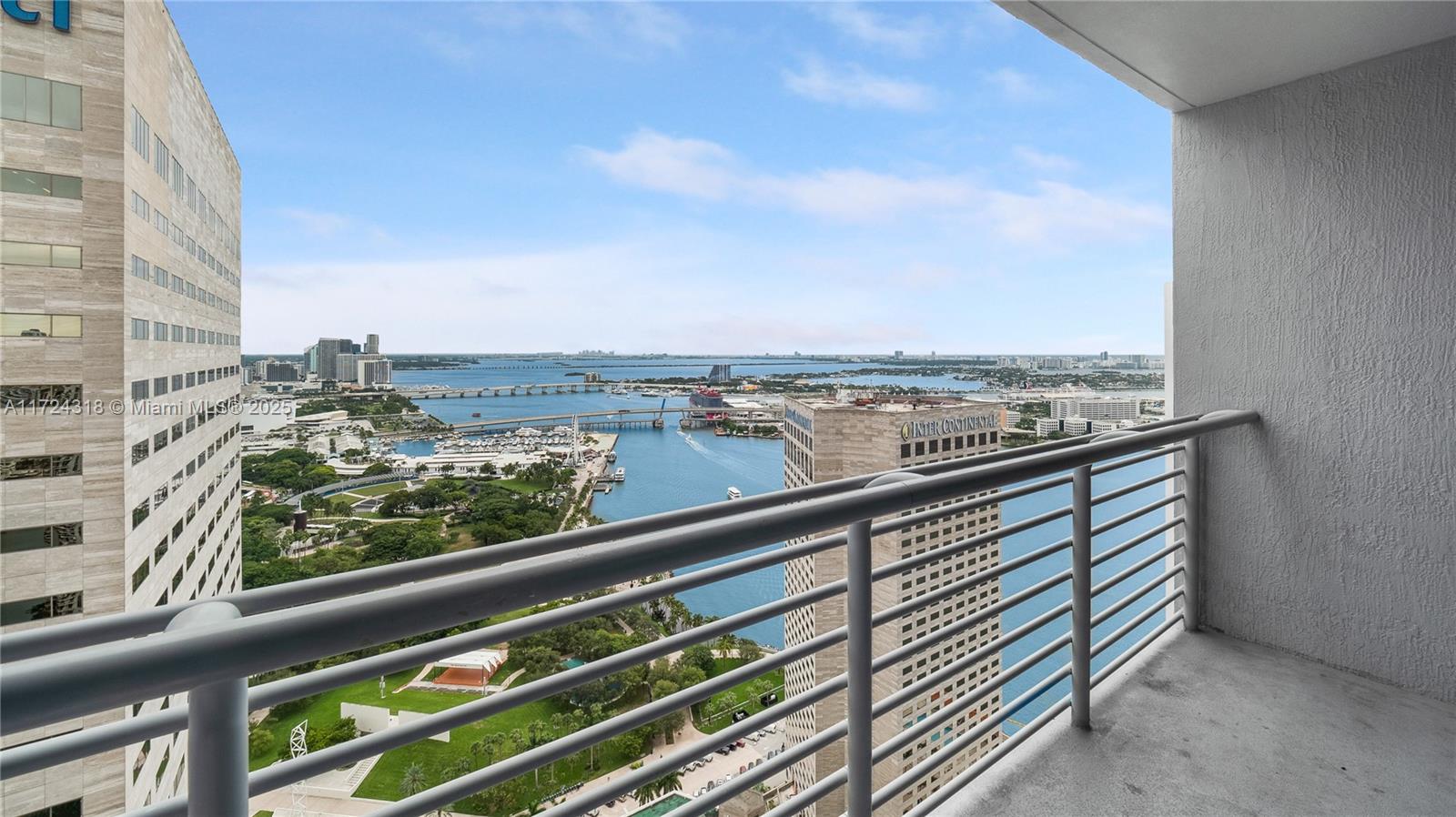 325 S Biscayne Blvd #4314, Miami FL 33131