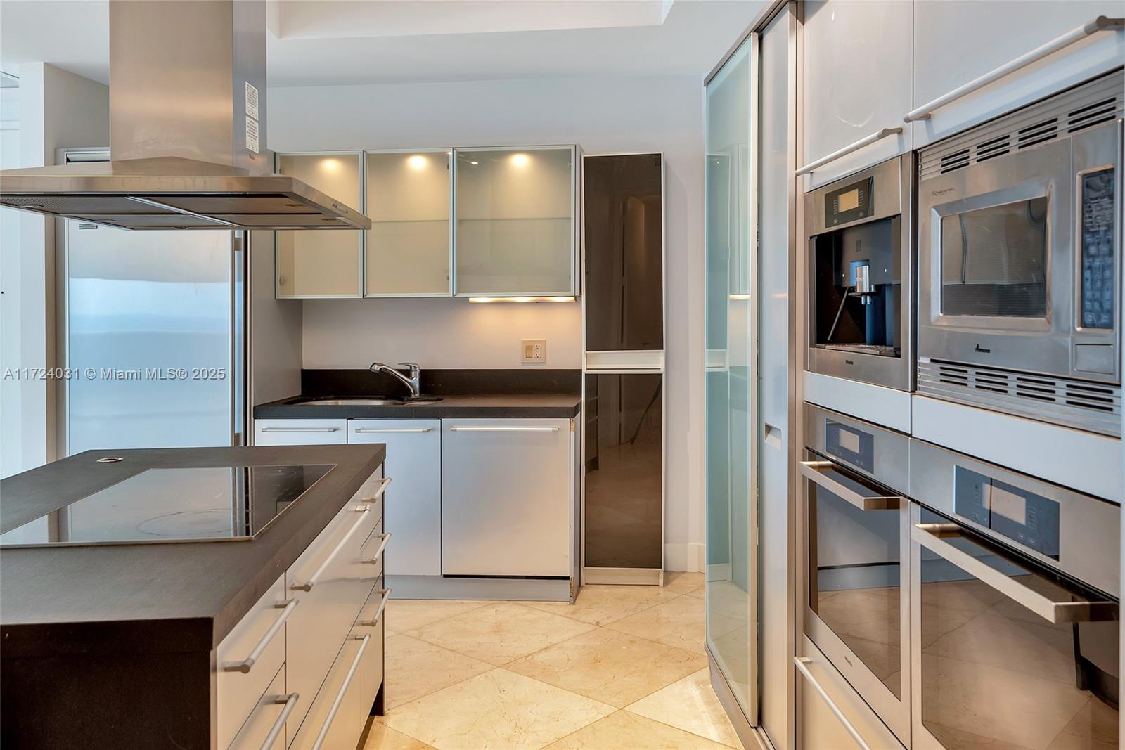 18201 Collins Ave #4008, Sunny Isles Beach FL 33160