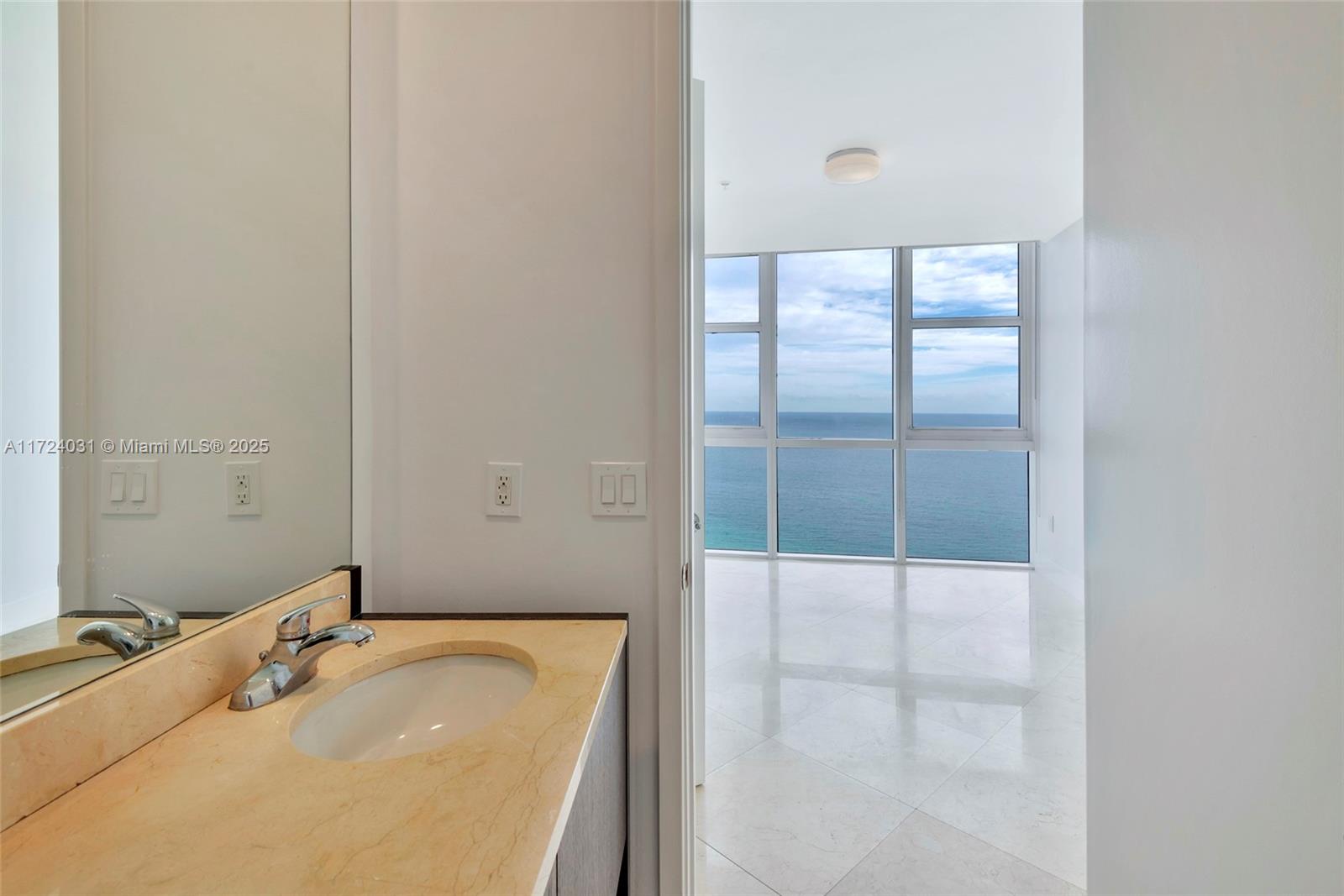 18201 Collins Ave #4008, Sunny Isles Beach FL 33160