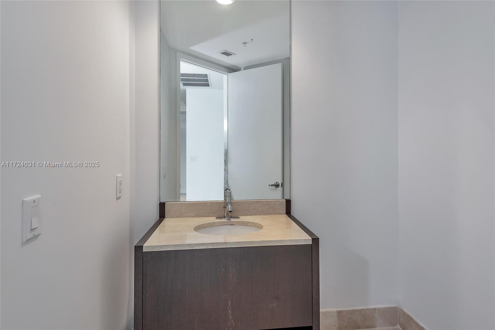 18201 Collins Ave #4008, Sunny Isles Beach FL 33160