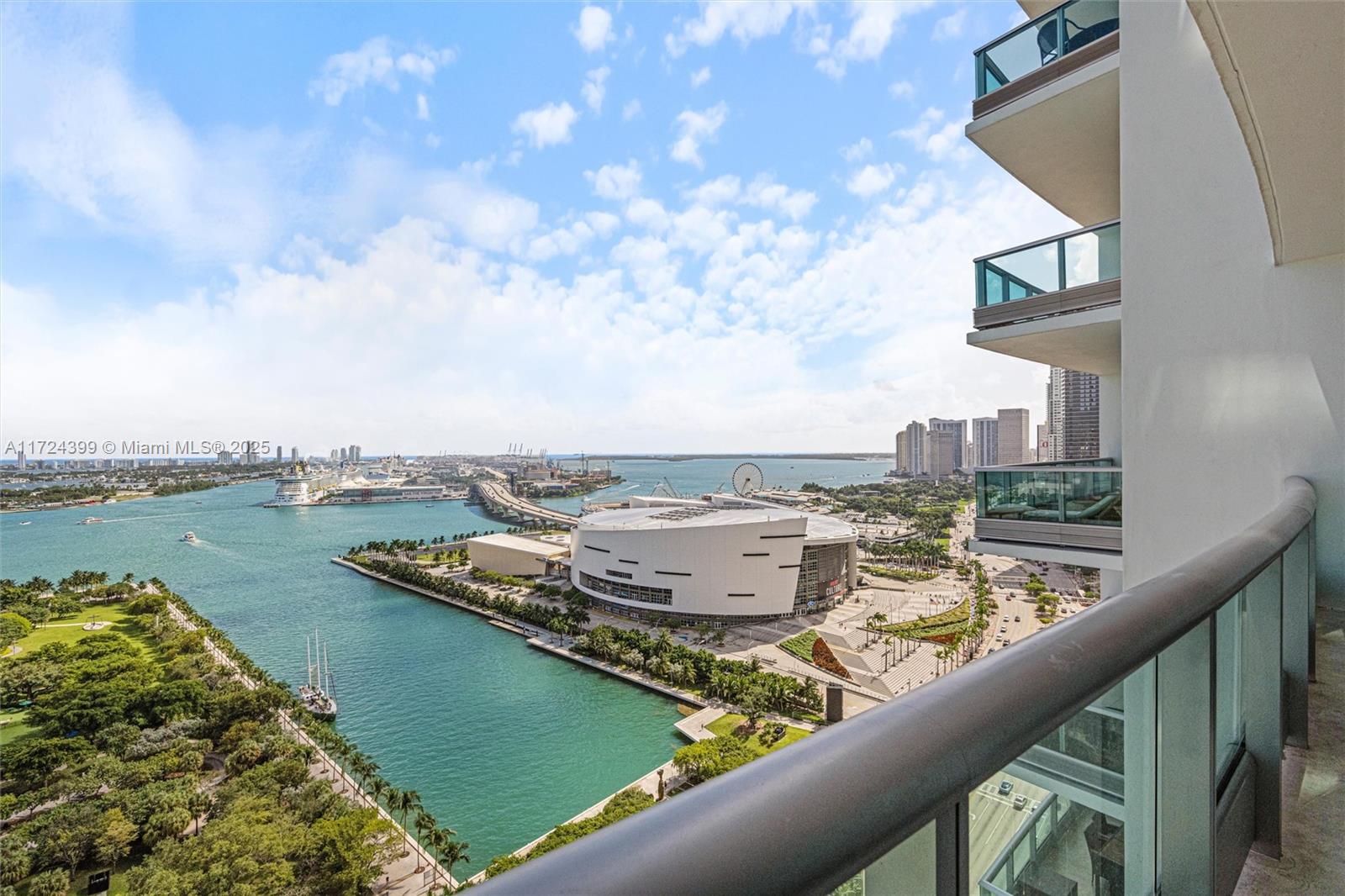 900 Biscayne Blvd #2709, Miami FL 33132