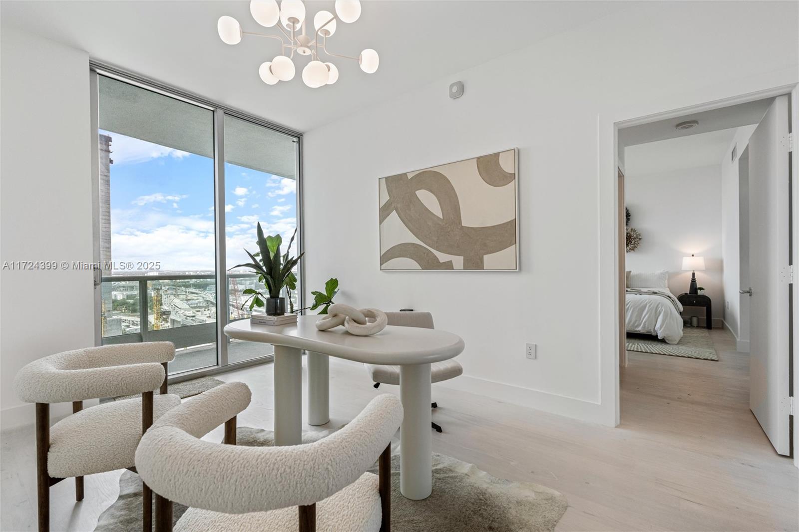 900 Biscayne Blvd #2709, Miami FL 33132