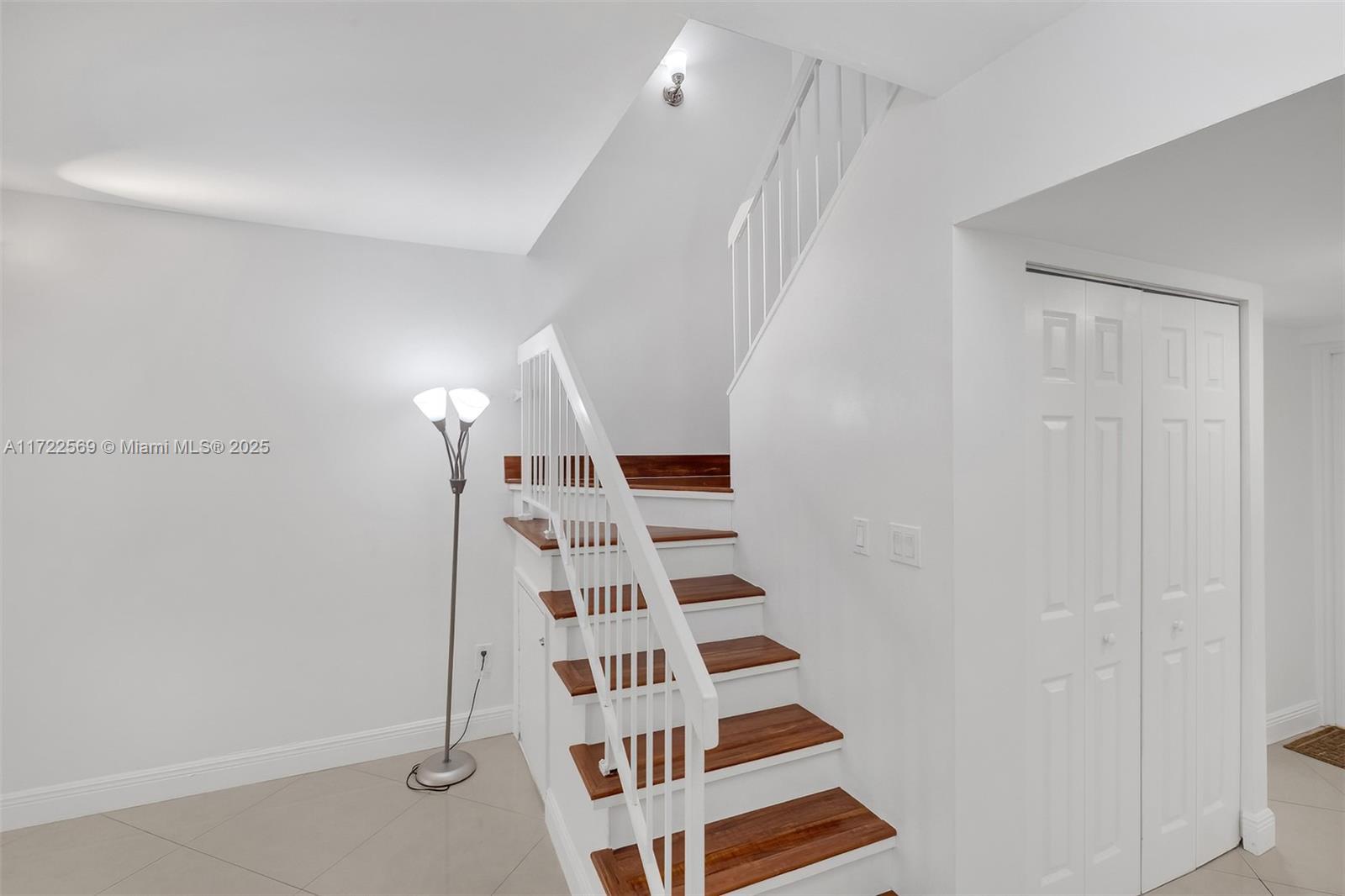 Listing Photo 9
