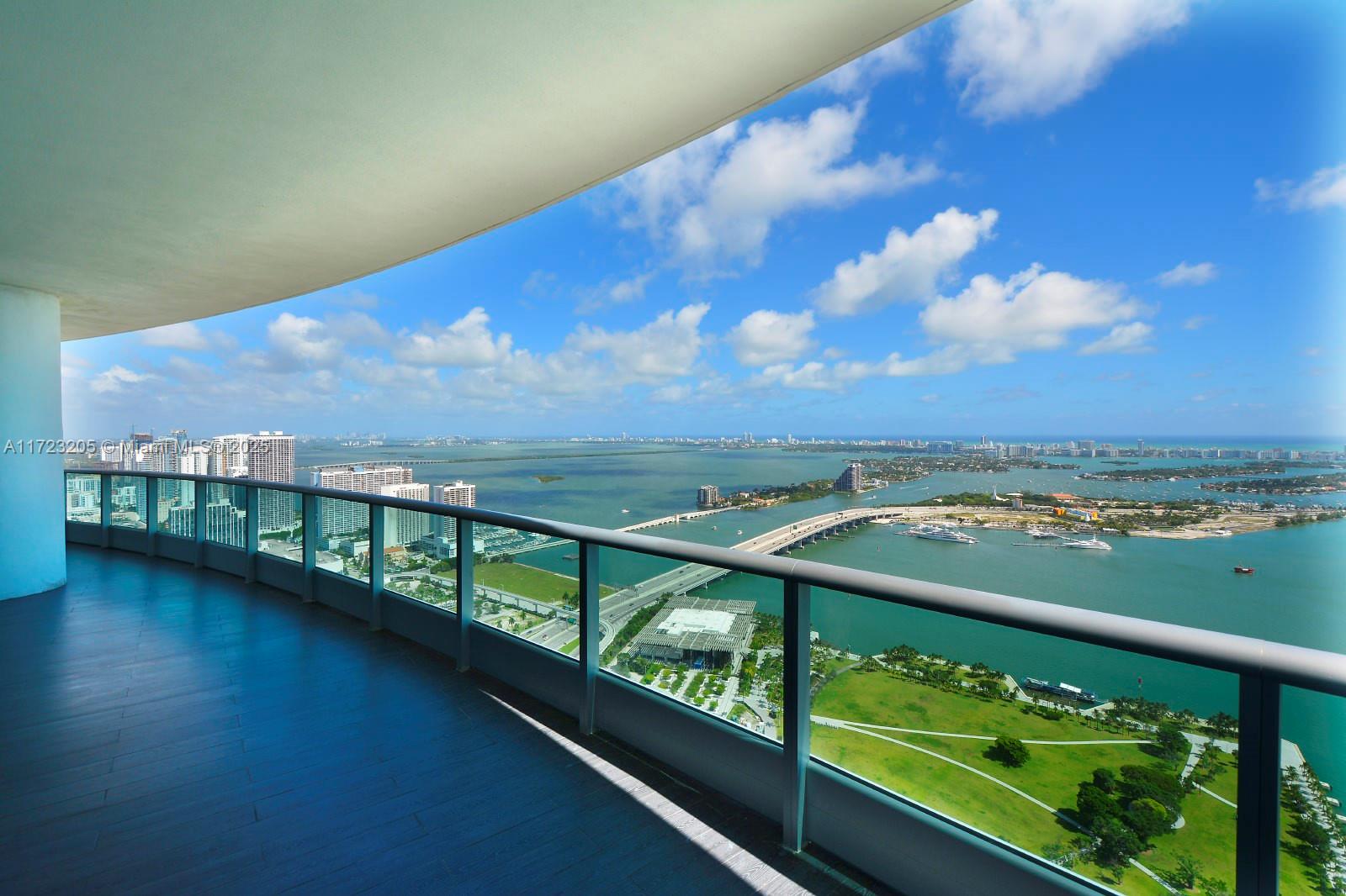 900 Biscayne Blvd #5606, Miami FL 33132