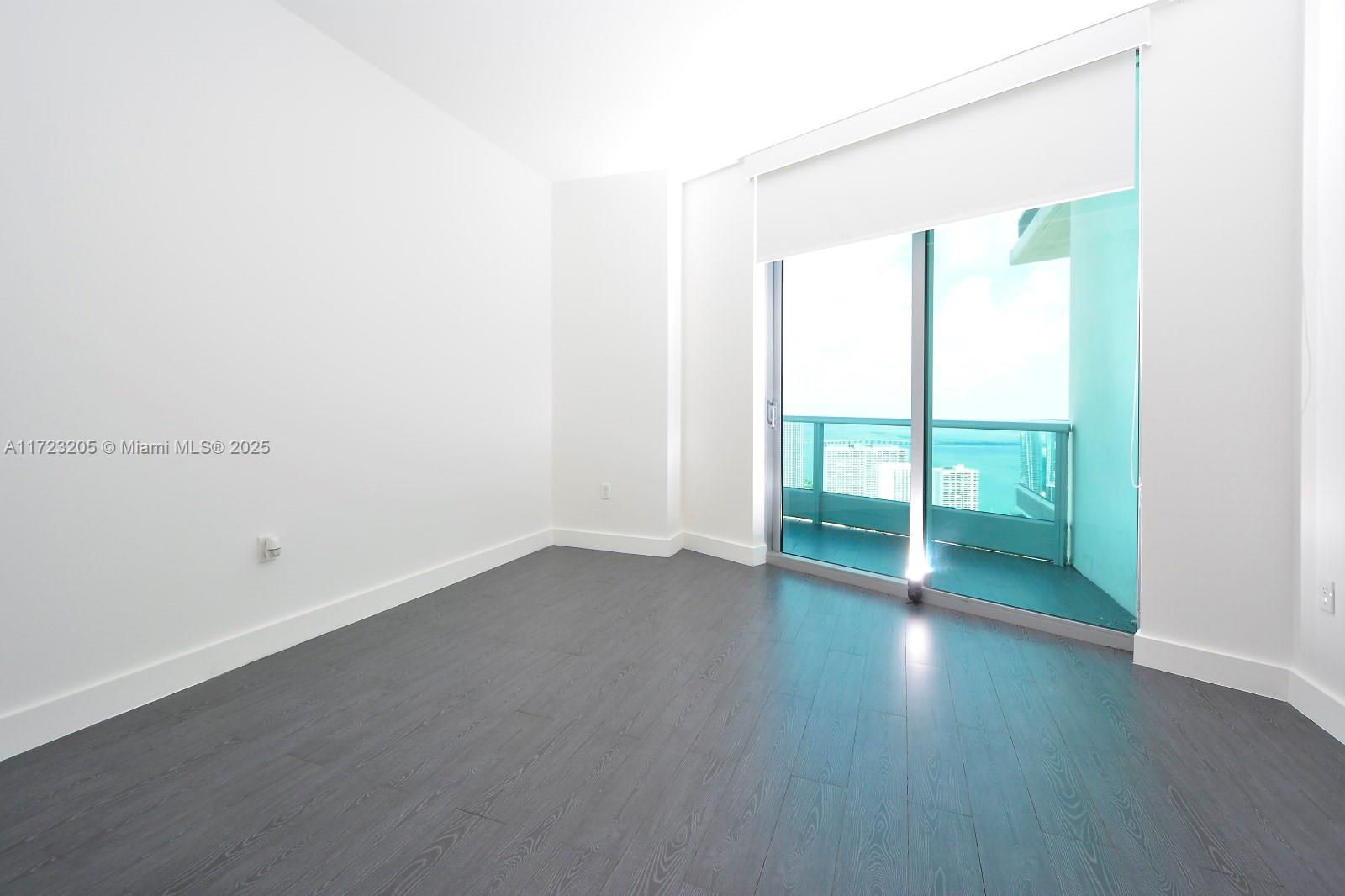 900 Biscayne Blvd #5606, Miami FL 33132