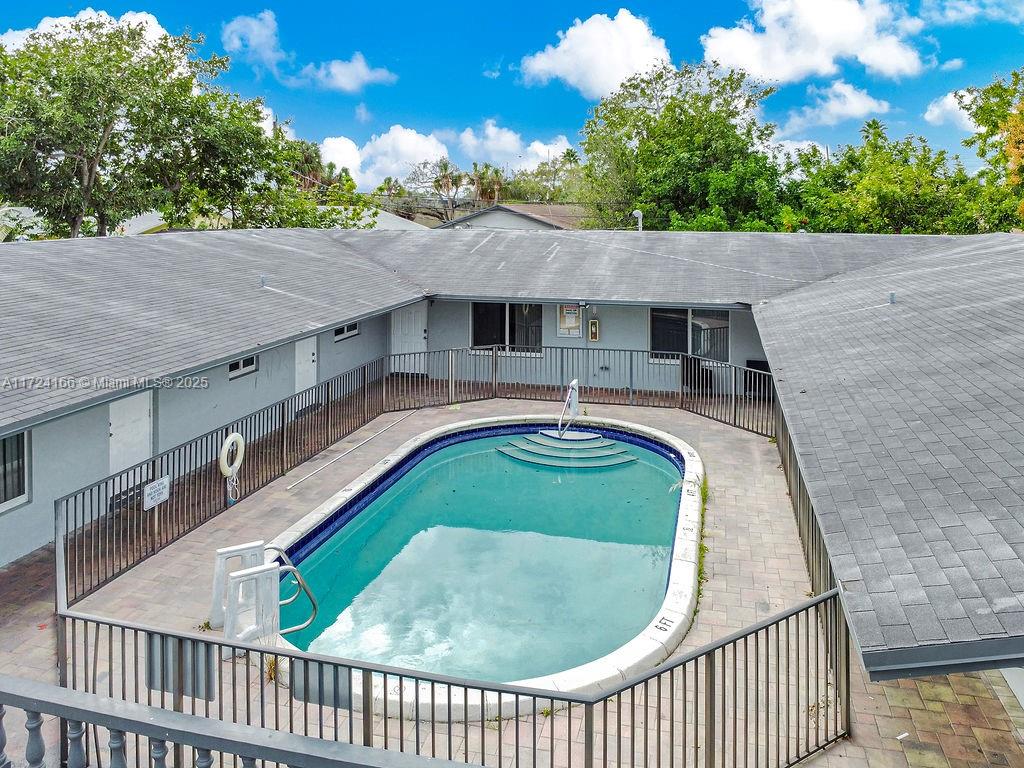 215 SW 19th Ave, Fort Lauderdale, Florida image 2