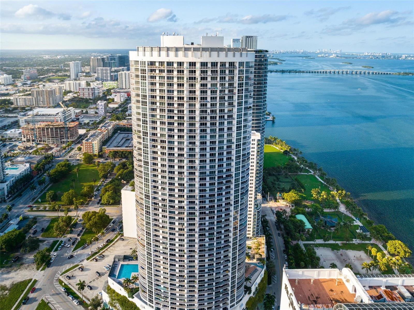 Spectacular PENTHOUSE Studio in Opera Tower with the best view in Miami! Experience luxury in this 56th-floor penthouse with stunning 180° views of Biscayne Bay and the Miami skyline. Boasting higher ceilings than any other studio in the building, this fully furnished and equipped unit features modern design, Wifi, cable, and a private parking spot.

Enjoy a pool, gym, hot tub, 24/7 security, and onsite conveniences like a coffee shop, grocery store and salon. Ideally located near Miami Beach, Downtown, Brickell, Airport and more, with mid-term rentals (30-day min) allowed.

This penthouse offers luxury, convenience, flexible living and a great investment potential!

Schedule a tour today—this is the best studio penthouse in Opera Tower! High quality video available!