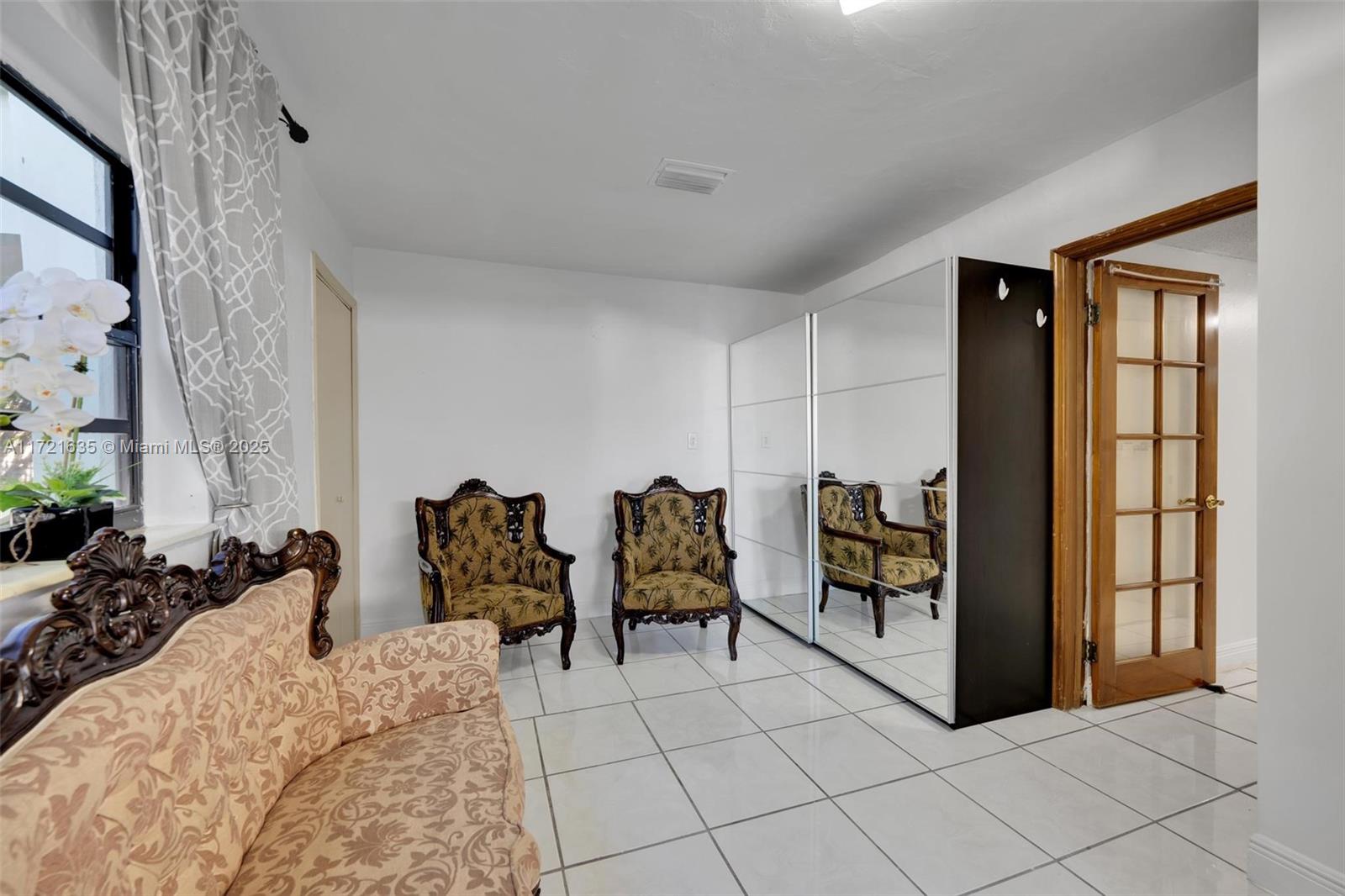 462 E 39th St, Hialeah, Florida image 21