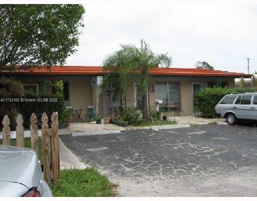 1417 NE 22nd St, Wilton Manors, Florida image 30