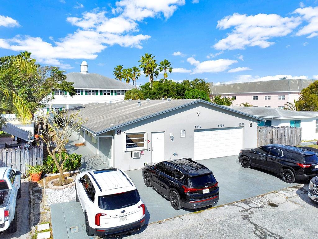 1717 NE 25th St, Wilton Manors, Florida image 25