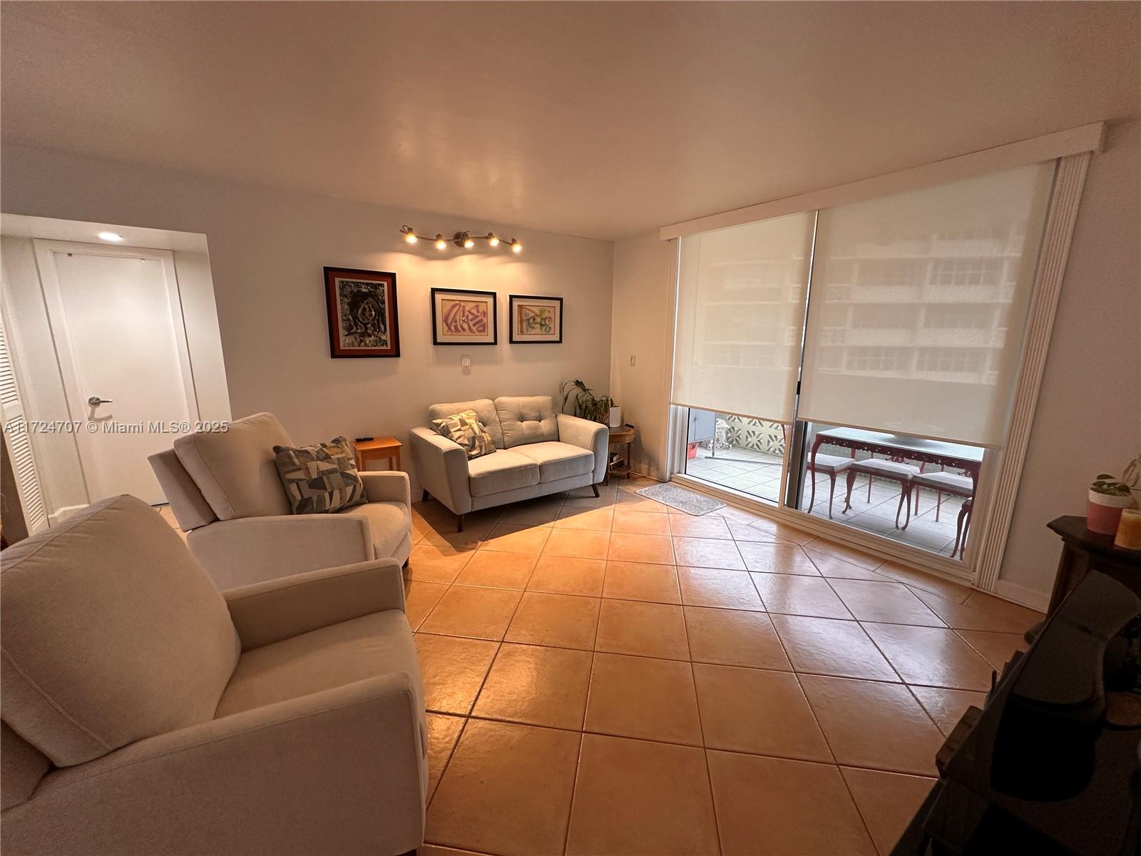 1833 S Ocean Dr #803, Hallandale Beach, Florida image 4