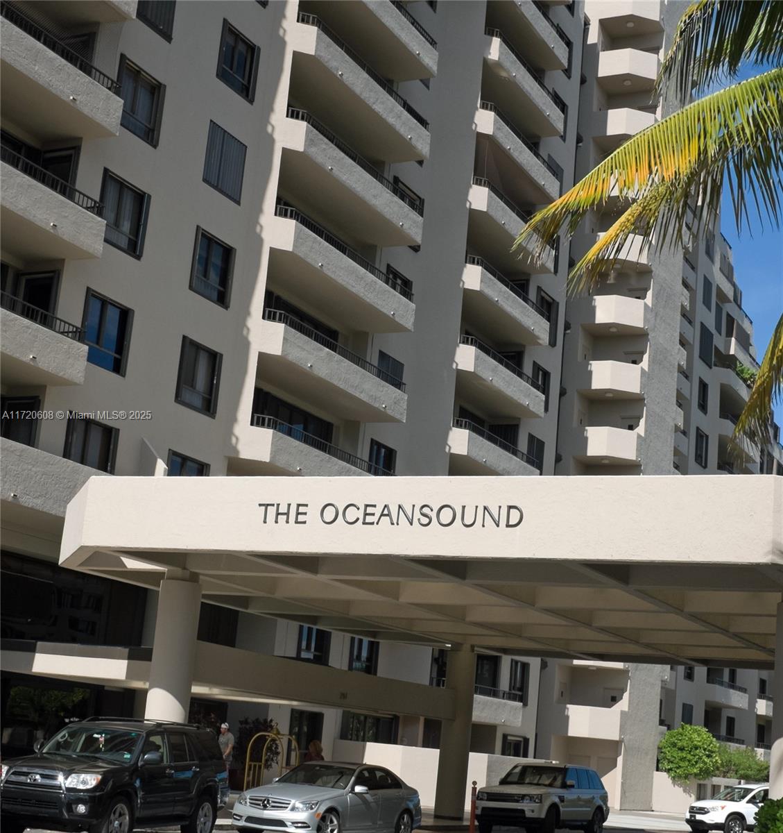 A two-bedroom, two-bathroom unit is available in Oceansound Phase 2 of Key Colony. Enjoy the full amenities of this oceanfront development on Key Biscayne. Located on the fourth floor, the unit offers a water view and is in semi-original condition. 

Key Colony boasts a wide range of amenities, including tennis courts, swimming pools, a restaurant, a food market, and concierge services, all with direct oceanfront access. Additionally, residents can enjoy a weekend farmers market, a village calendar of activities, and a social dog park among other features available on the island.