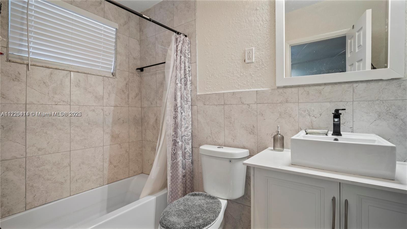 19458 NW 28th Pl #19458, Miami Gardens, Florida image 14