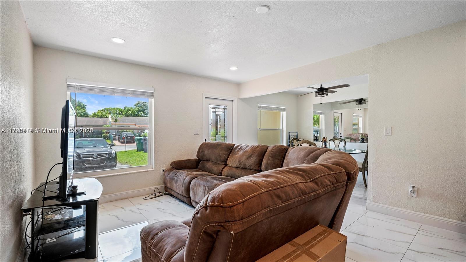 19458 NW 28th Pl #19458, Miami Gardens, Florida image 7