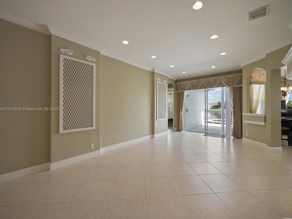 116 NW Willow Grove Ave, Port St. Lucie, Florida image 3