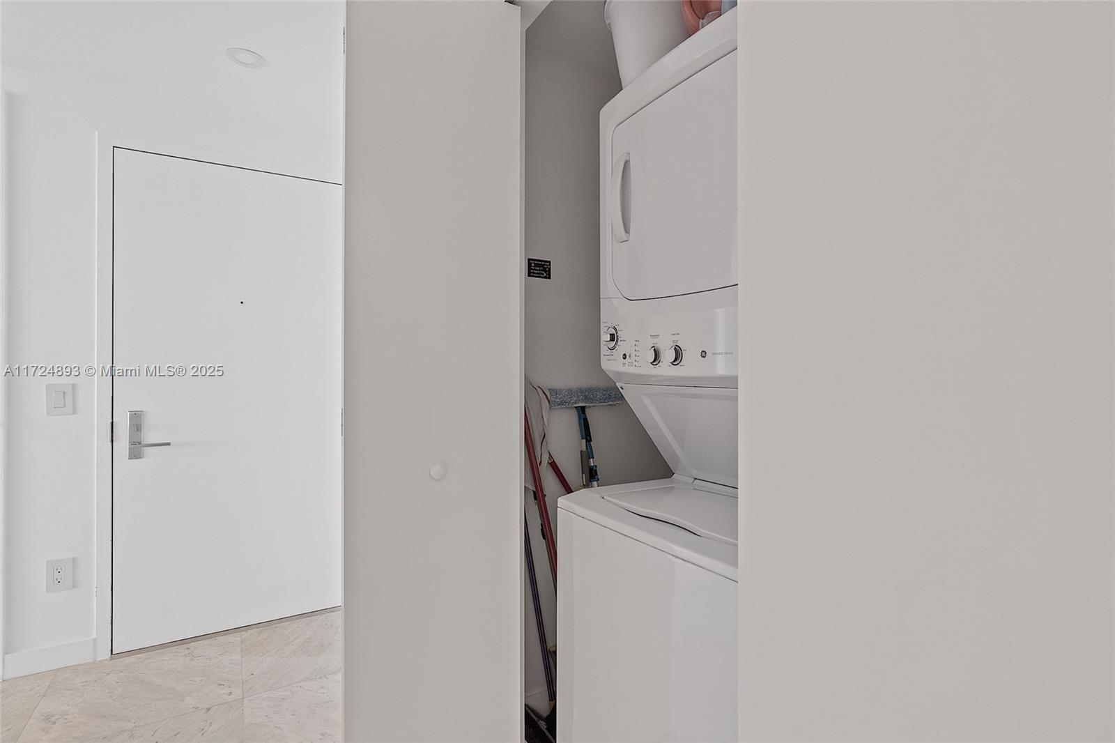 3131 NE 7th Ave #2203, Miami FL 33137