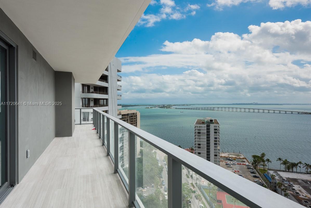 Live in luxury in this 2B/2.5Bth at Echo Brickell! This stunning unit offers city and bay views, smart home technology, top-of-the-line appliances kitchen, and a spacious terrace with a summer kitchen. Amenities include infinity pool, hot tubs, fitness center, and 24/7 concierge. Steps from Brickell's best dining and entertainment. Unit is currently rented until June 2025. Showings 24 hour notice required. Mon-Fri 10am - 4pm. Please use showing assist to schedule or text L.A.