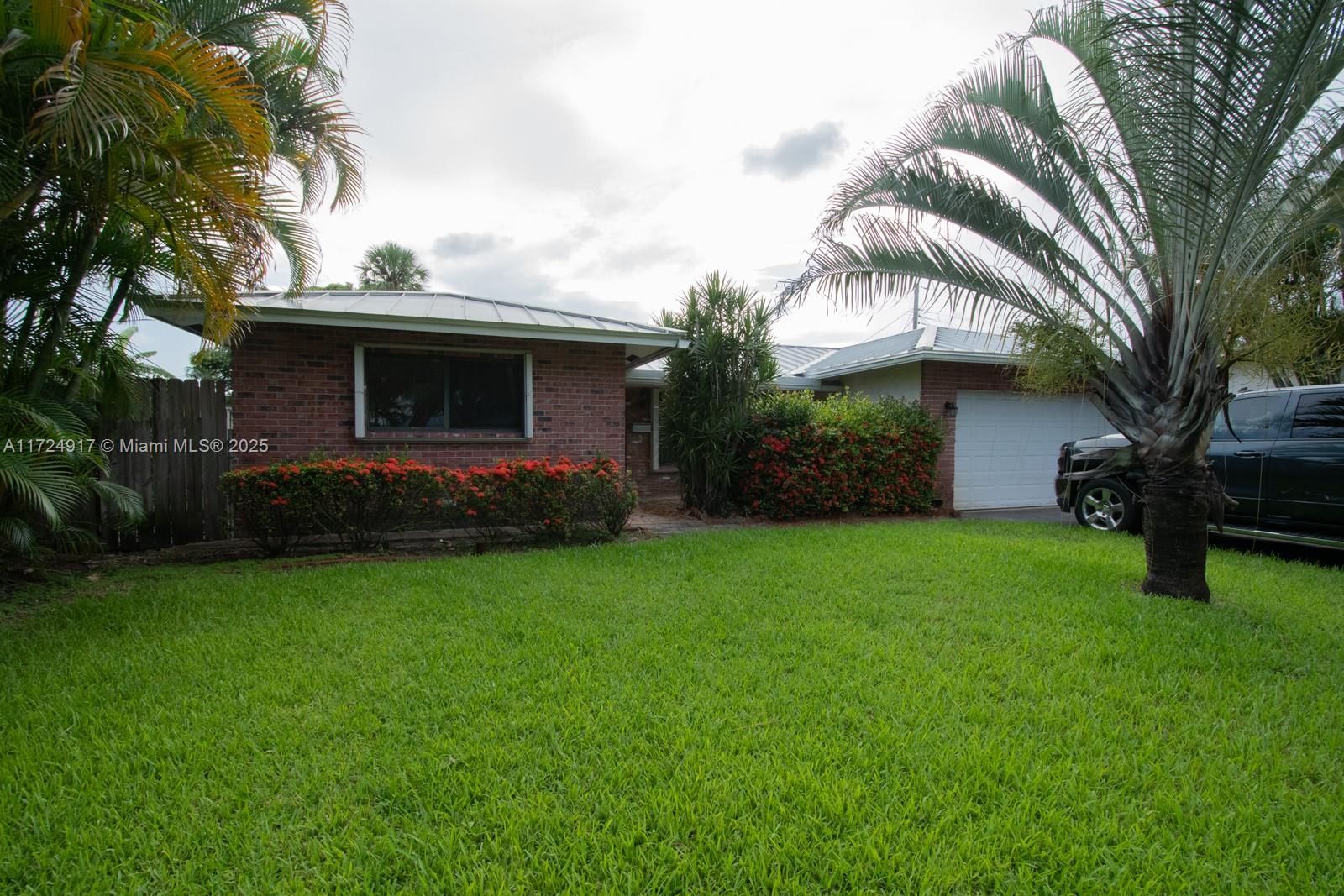 4455 NW 17th Ave, Oakland Park, Florida image 2