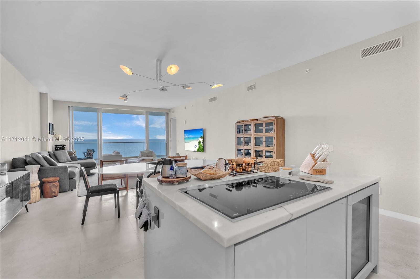 18975 Collins Ave #903, Sunny Isles Beach, Florida image 11