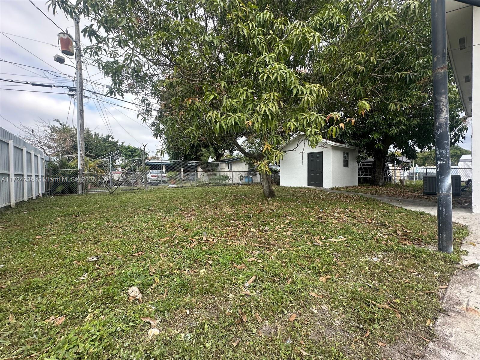 101 E 41st St, Hialeah, Florida image 20