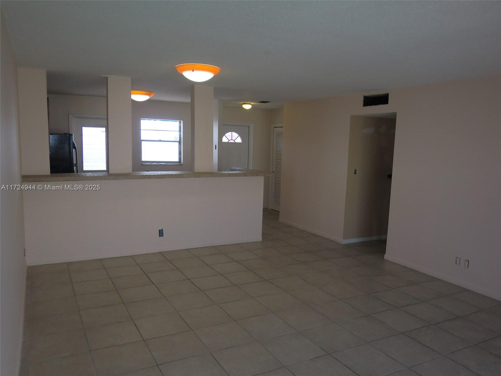 218 NE 12th Ave #507, Hallandale Beach, Florida image 4